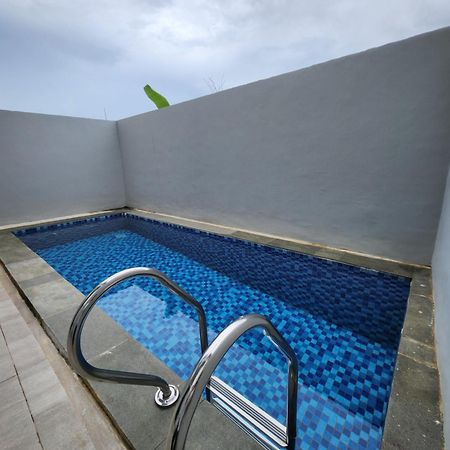 The Icon Central Batam 3 Bedroom Home Villa With Private Pool Bagian luar foto